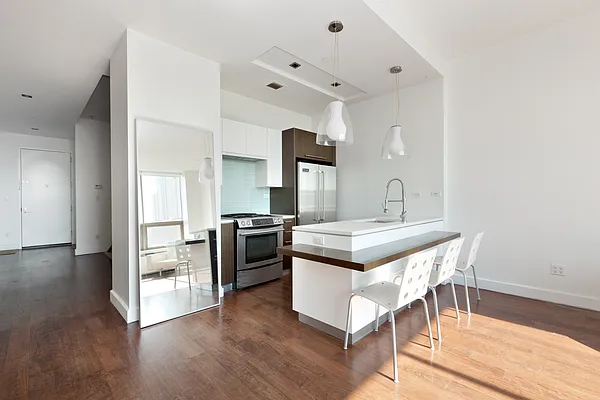 Rented by Modern Spaces | media 19
