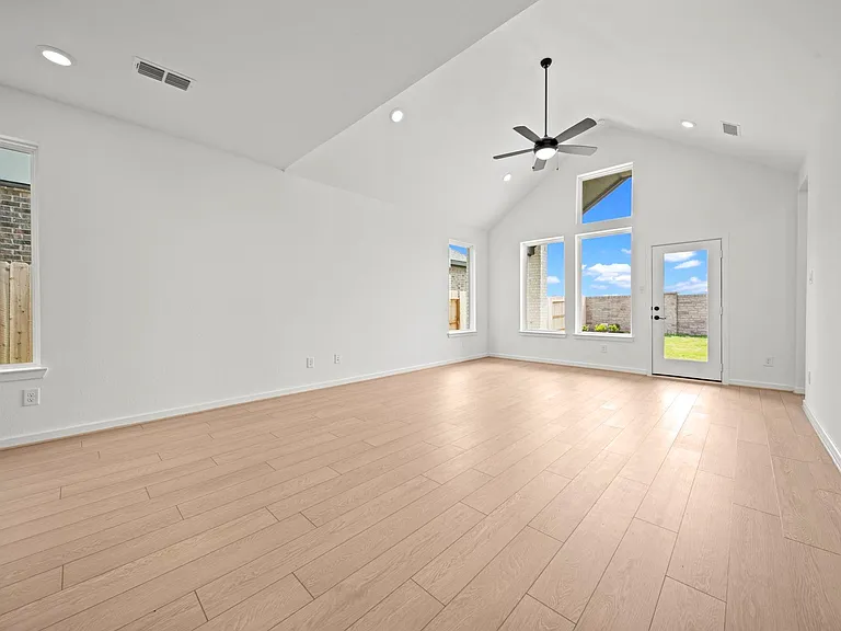 21643 Lampeter River Ln — Photo 9