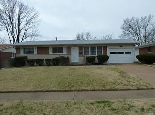2020 Shirley Dr, Florissant, MO 63031
