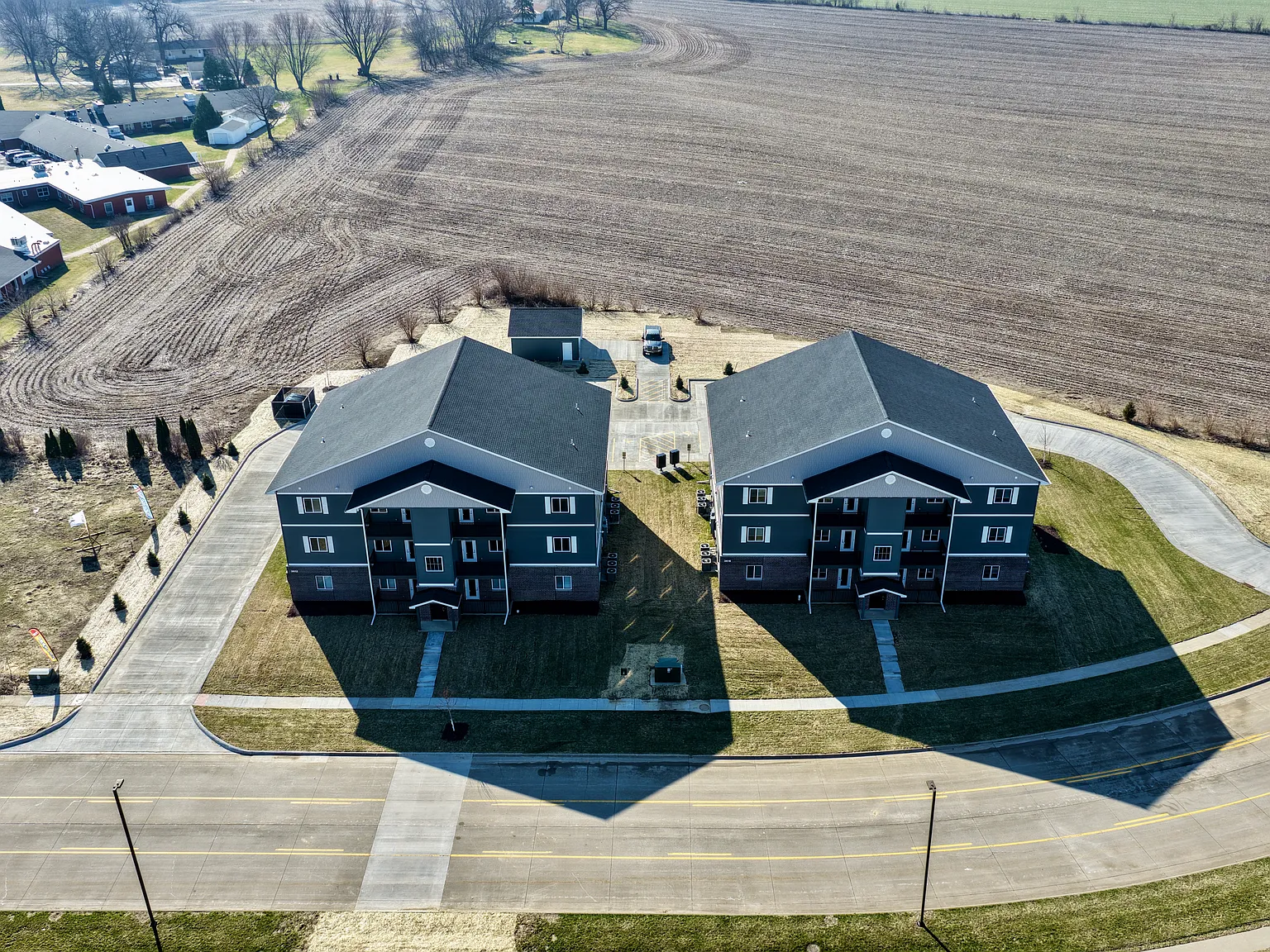 3612 Palms Dr — Photo 3