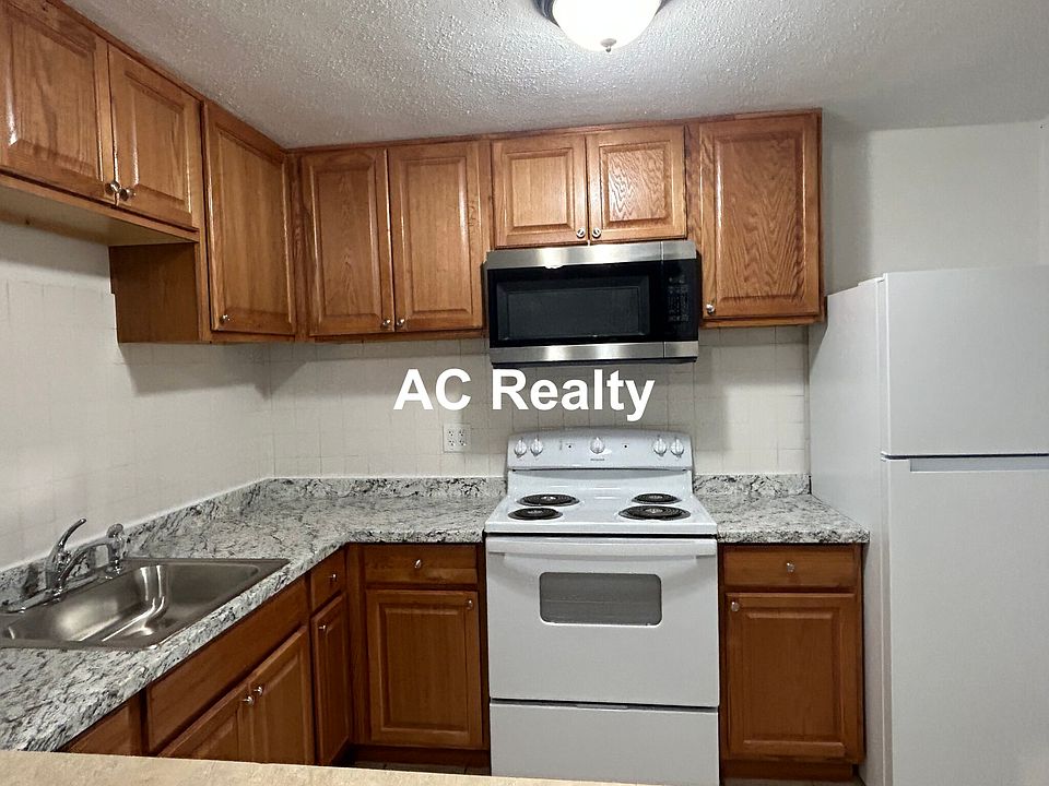 1st image of 311 Washington Ave APT 3-1