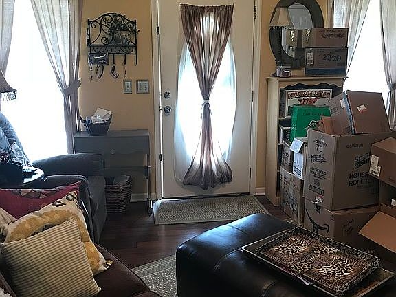 5th image of 120 Holland St
