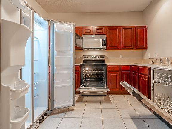 5th image of 3670 Kirkpatrick Cir Unit 8