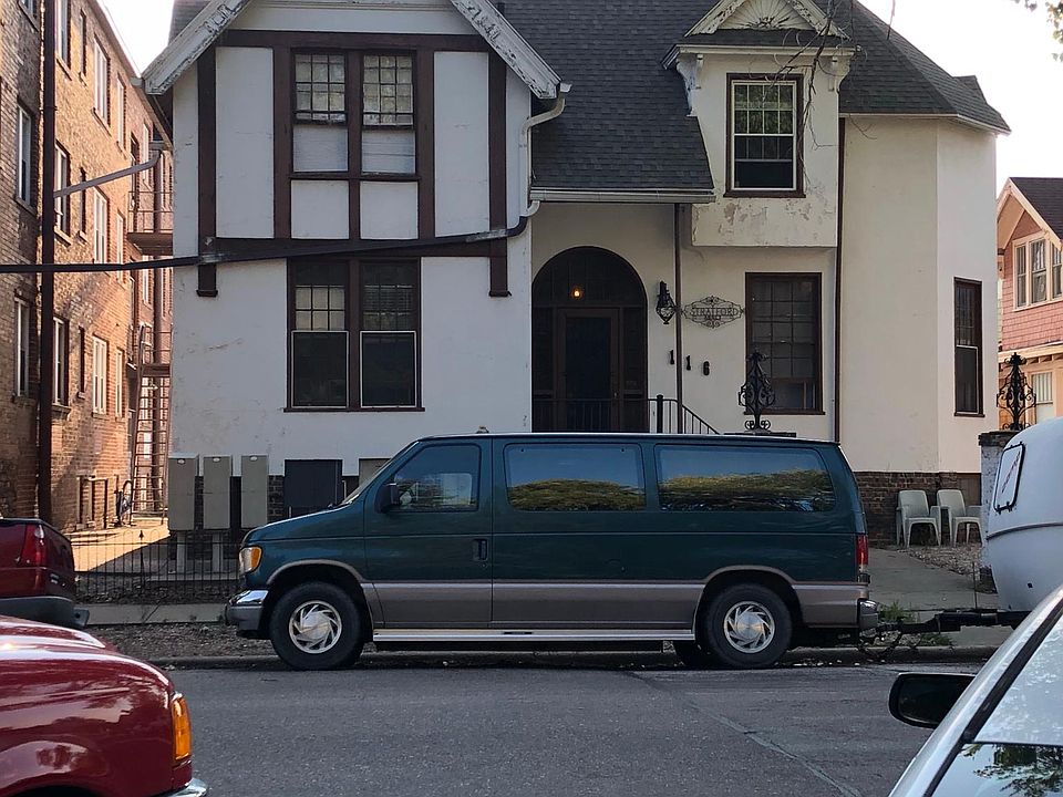 1st image of 116 S 6th St APT 3