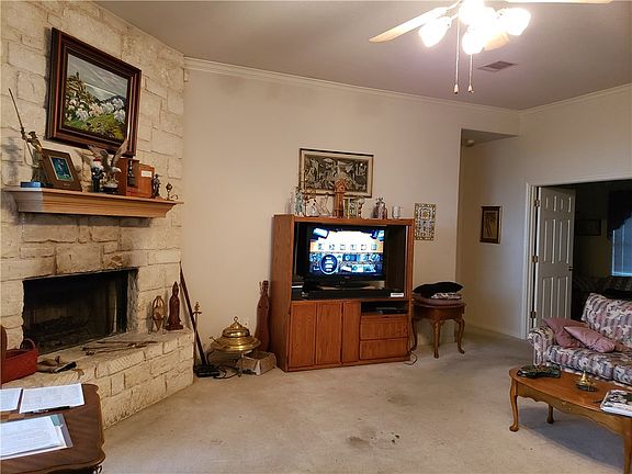 5th image of 21515 Lakefront Dr