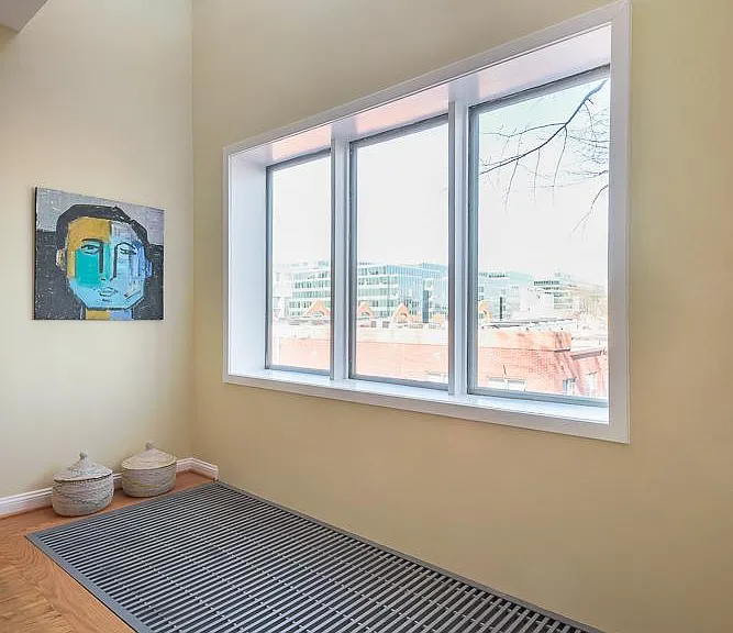 224 E St NE — Photo 46