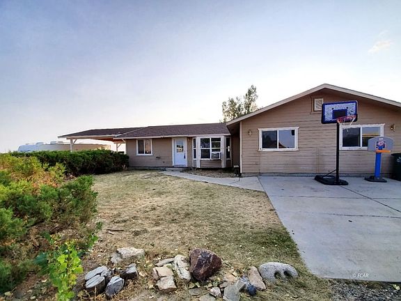 3rd image of 475 Lawndale Dr