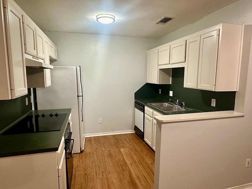 1st image of 609 W Martin Luther King Blvd #609