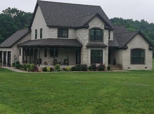 203 Country Club Ln, Benton, KY 42025
