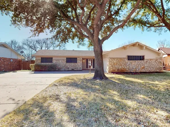 5409 Roberta Dr, North Richland Hills, TX 76180