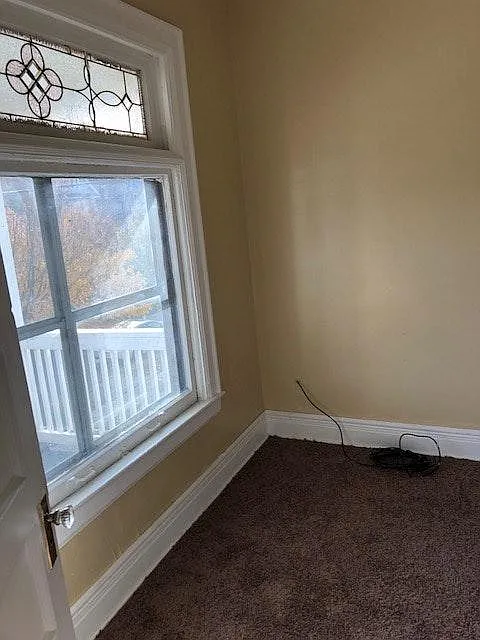 72 Woodside Ave — Photo 2