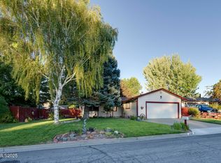 2281 Meadowbrook Ln, Carson City, NV 89701