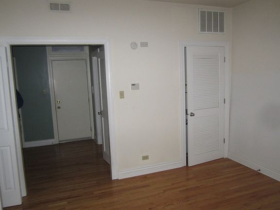 4th image of 2701 W Belden Ave #G