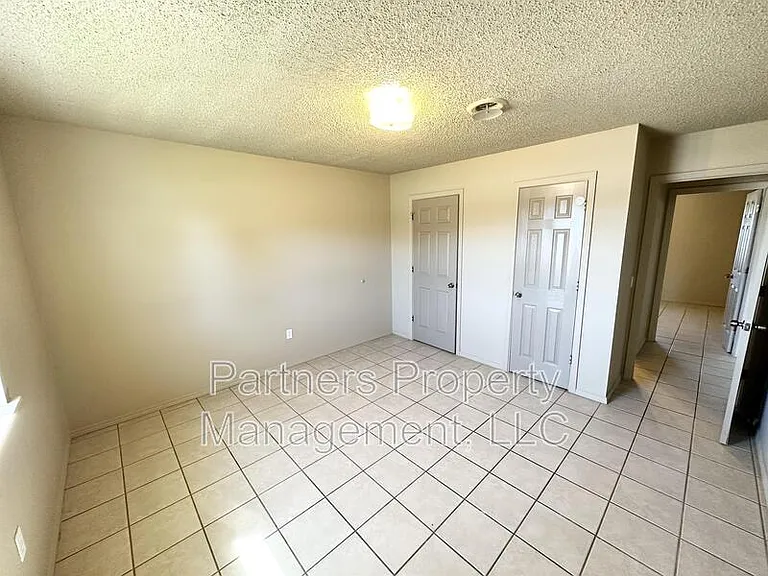 97 Pine Ave #3 — Photo 14