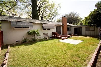 2nd image of 1301 Del Vale Ave