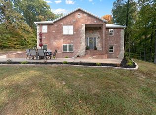 2810 Summit Ridge Dr, Cape Girardeau, MO 63701