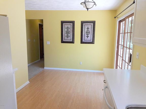 5th image of 1516 Jonathon Dr
