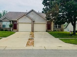 807 Ashton Parke Dr, Greenwood, IN 46143