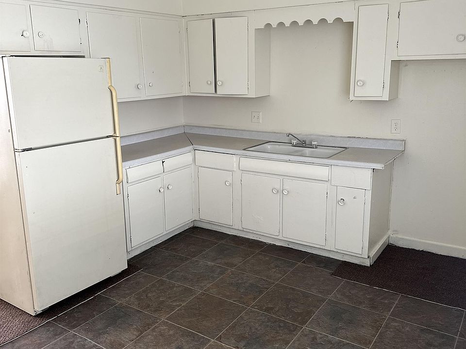 1st image of 8924 W Carmen Ave #2