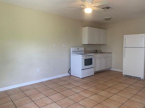 4th image of 1430 N Stacy Road