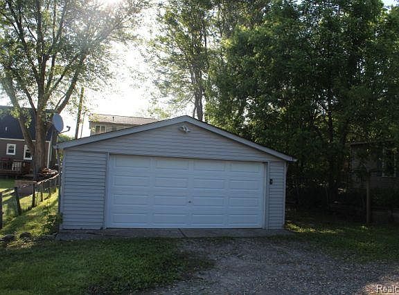 5th image of 456 Algene Dr