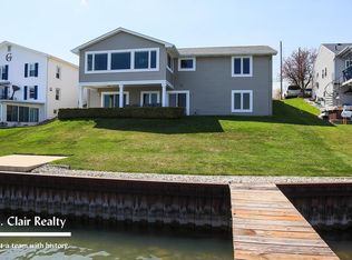 2407 River Rd, Marysville, MI 48040