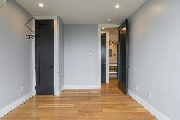 Rented by ERNY LLC | media 33