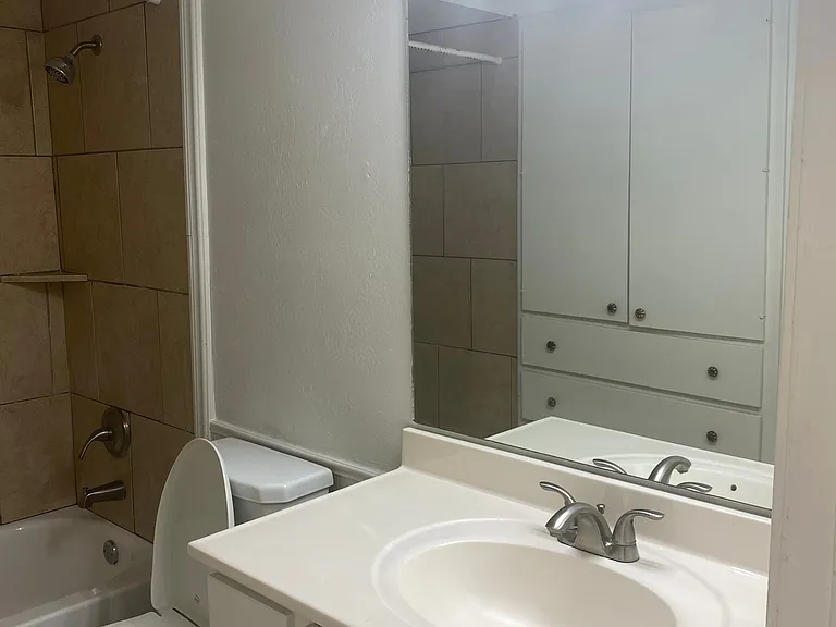 6101 N Brookline Ave #5 — Photo 18