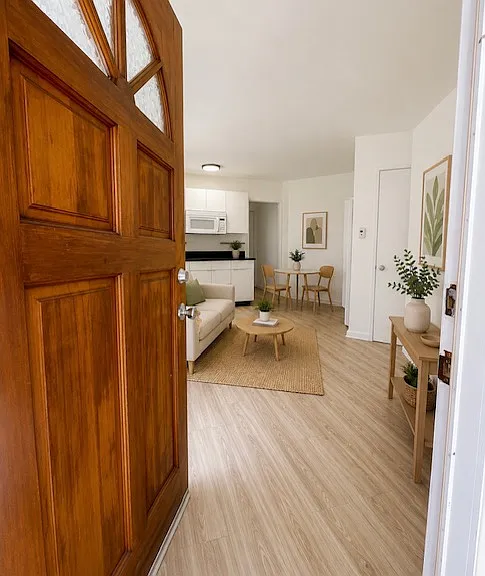 11818 Gateway Blvd #5B — Photo 1