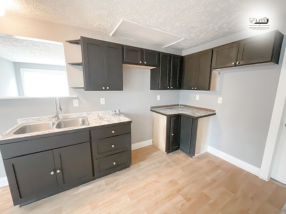 4th image of 546 Paris Ave
