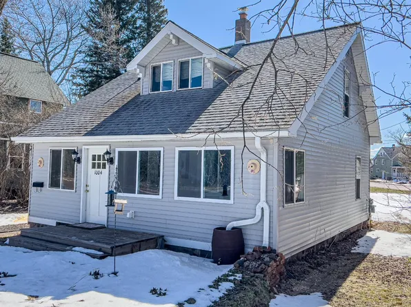 1004 Putnam St, Wakefield, MI 49968