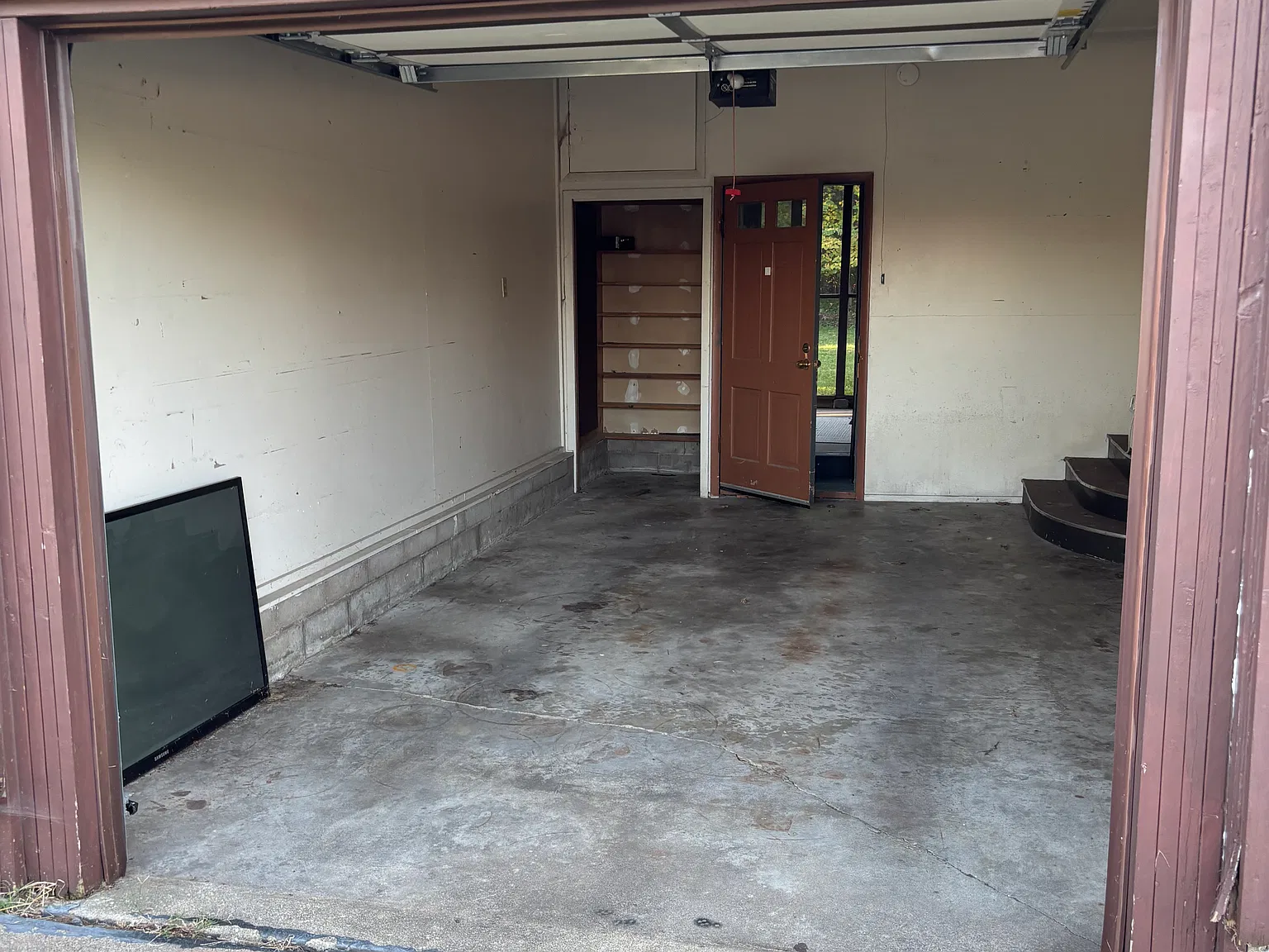 3 bed, 1326 sqft, $1,200 — Photo 2