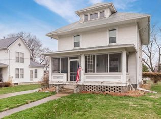 609 E 6th St, West Liberty, IA 52776