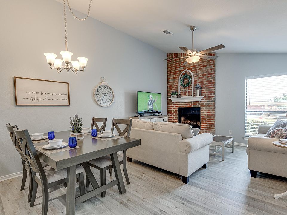 1st image of 929 Cedarland Blvd #929
