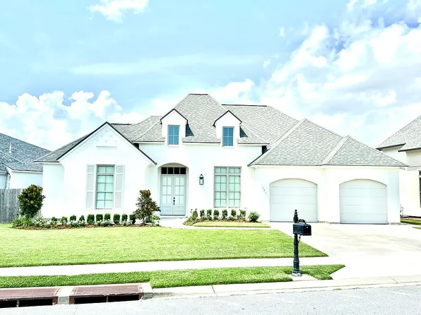301 Cedar Lake Dr, Youngsville, LA 70592