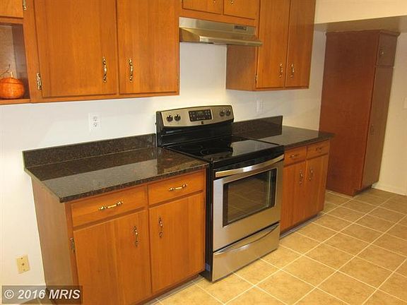 5th image of 14545 Kelmscot Dr #171-B