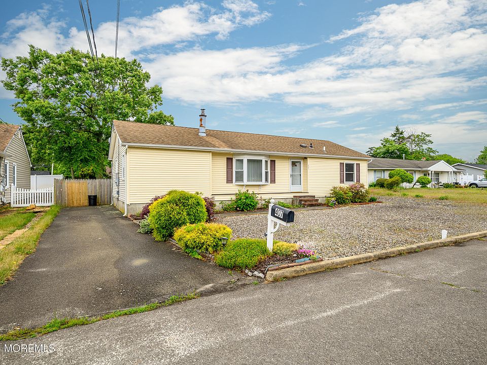 1st image of 407 Sinclair Avenue