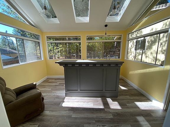 5th image of 10637 Sky Cir