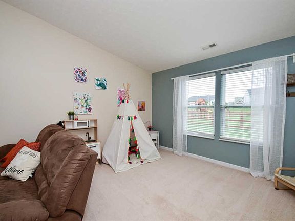5th image of 1417 Carrington Pl