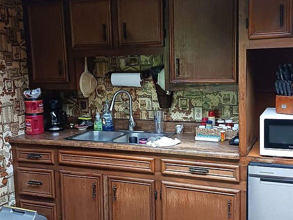 5th image of 12748 43rd St