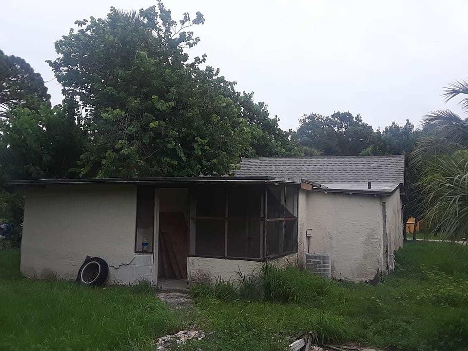 2nd image of 207 S 30th S Street