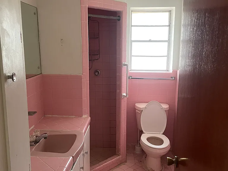 1102 E Lane St — Photo 19