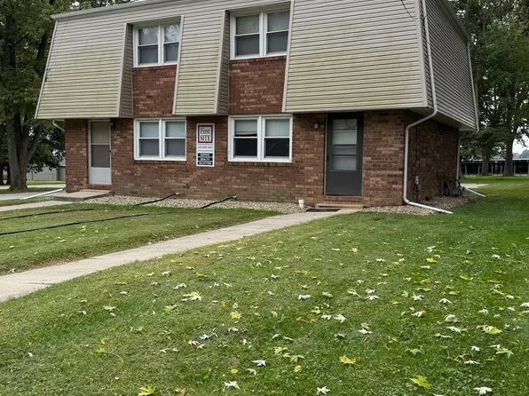 1501 Hovey Ave, Normal, IL 61761