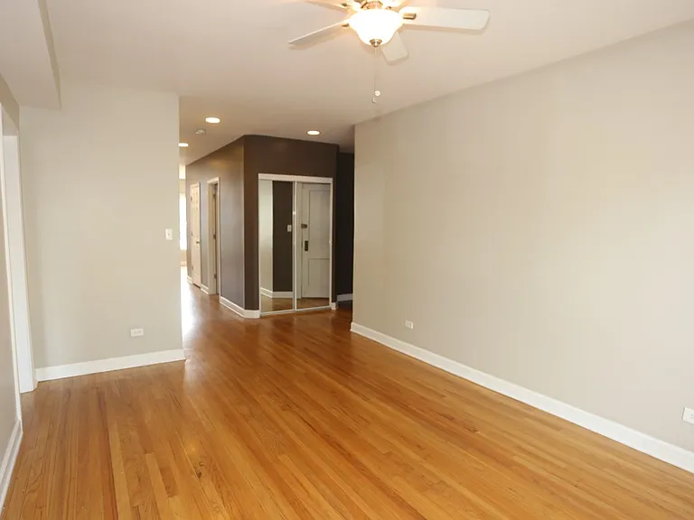 5208 N Sawyer Ave #2 — Photo 12