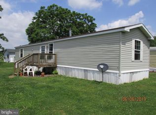 8 Echo Valley Dr, Oxford, PA 19363