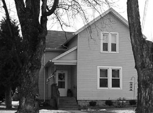 1028A Ceape Ave, Oshkosh, WI 54901