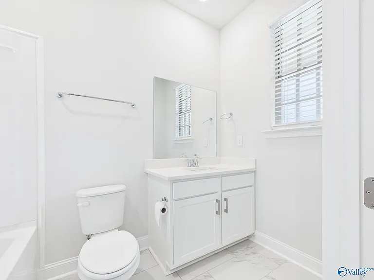104 Clift Creek Dr — Photo 14