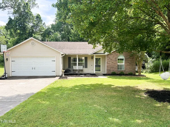 1032 Sugar Creek Ln, Knoxville, TN 37920
