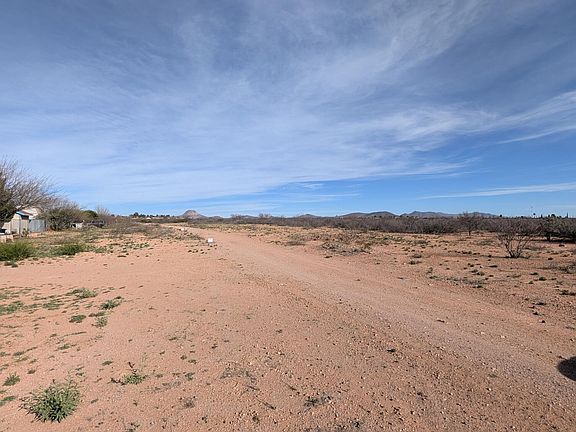 3rd image of lot# 14 E 5th Street #14