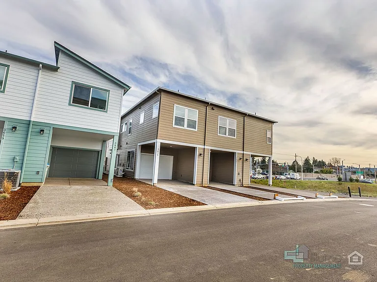 3675 SW 209th Ave — Photo 32
